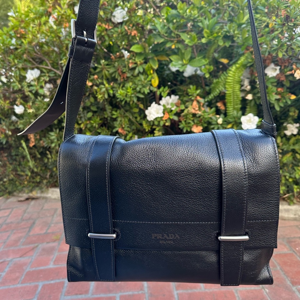 Beautiful genuine Prada bag in mint condition